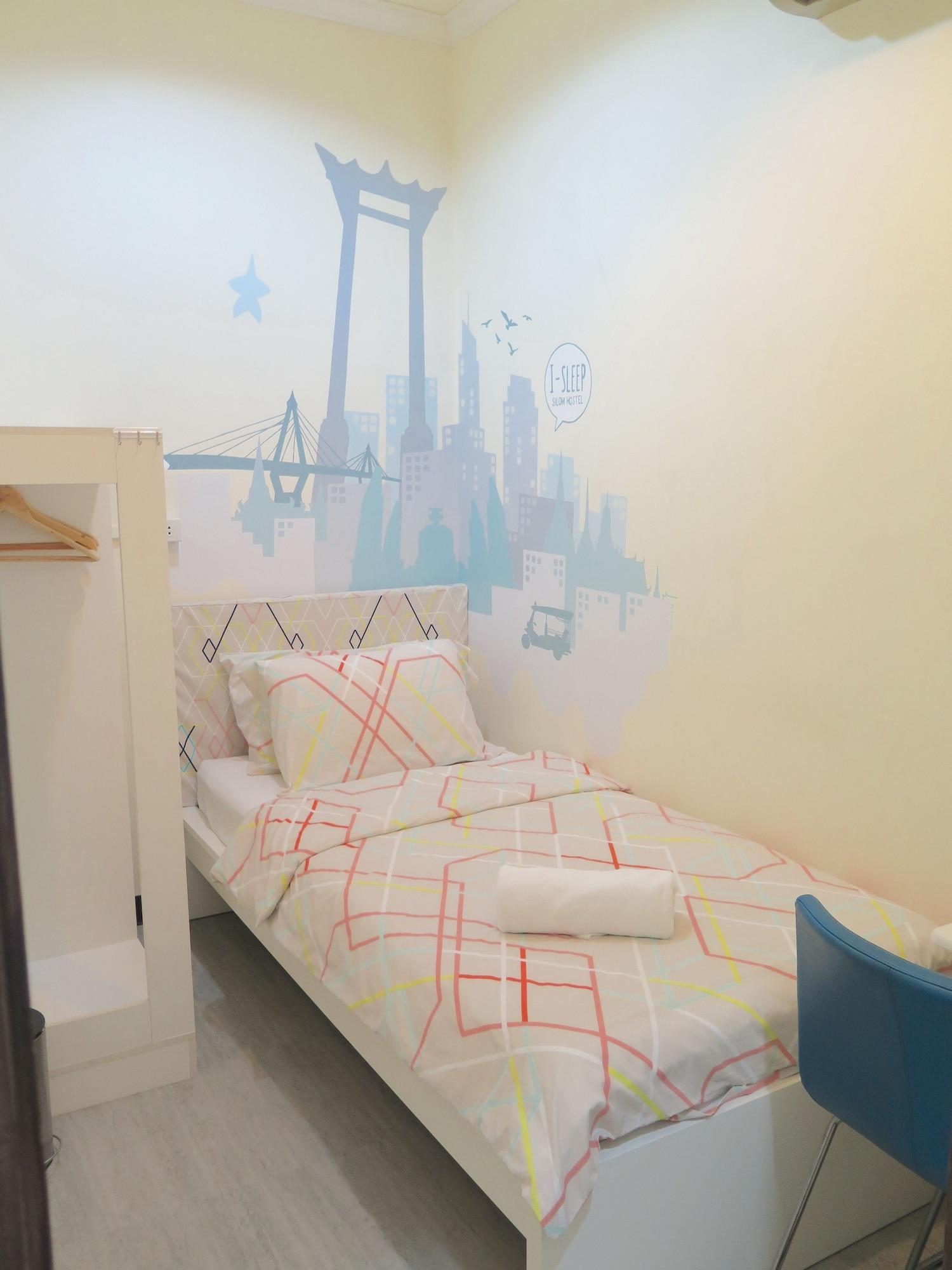 I-Sleep Silom Hostel Bangkok Bagian luar foto